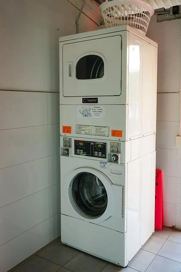 Hostel Haus Accommodation - Note - Valid Passport Required To Check-In Perth