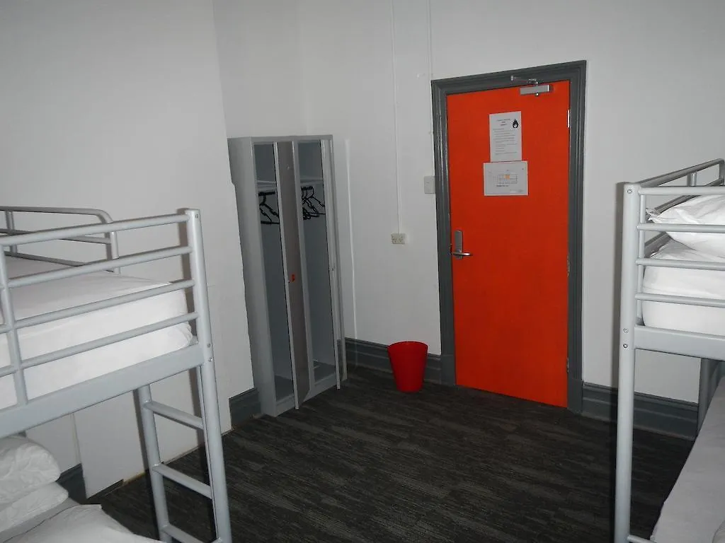 Haus Accommodation - Note - Valid Passport Required To Check-In Perth